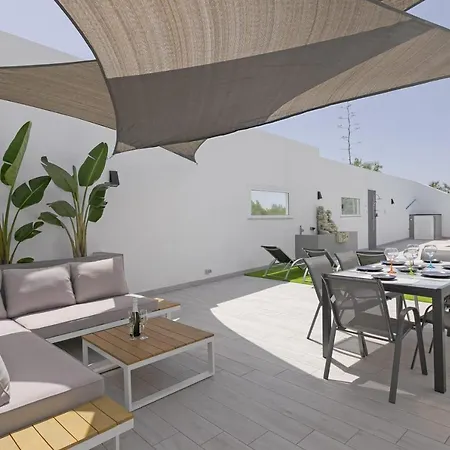 Stunning Within Nr Cristianos