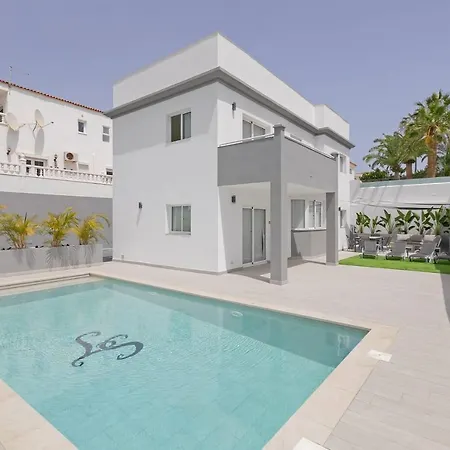 Stunning Within Nr Cristianos Apartament Chayofa