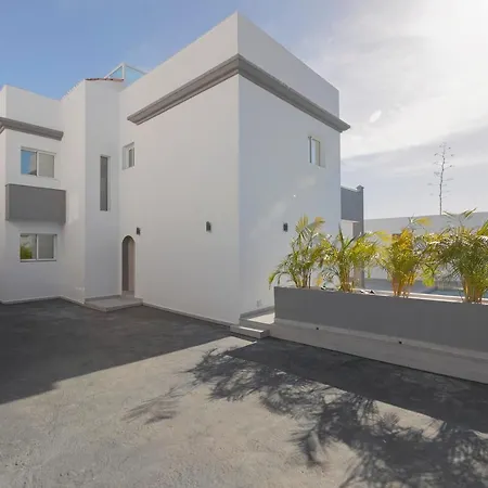 Stunning Within Nr Cristianos